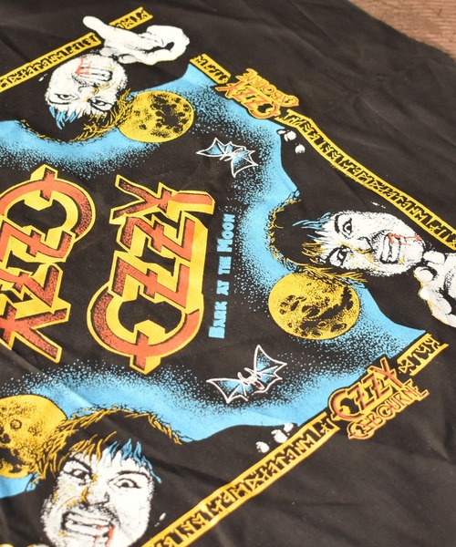 VINTAGE(ヴィンテージ)の「【ヴィンテージ古着】OZZY OZ BOURNE "BARK AT THE MOON" バンダナ(バンダナ/スカーフ・メンズ・ブラック・FREE)」の3枚目の写真