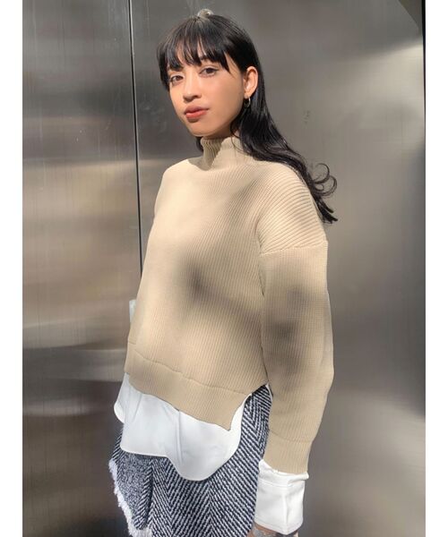 EMODA(エモダ)の「ハイネックドッキングニット(ニット/セーター・レディース・ブラック/ベージュ/ライム・FREE)」の4枚目の写真