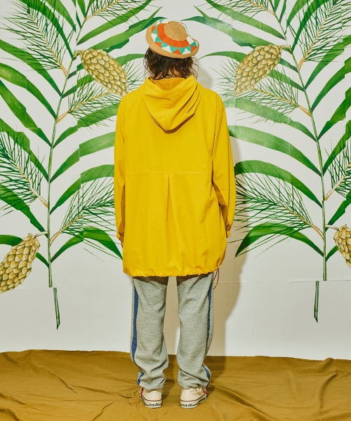 AlexanderLeeChang（アレキサンダーリーチャン）の「BIG ANORAK　AC-032202（マウンテンパーカー・メンズ・パープル/ブラック/イエロー・3/2）」の13枚目の写真