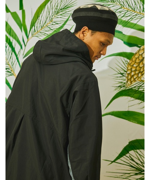 AlexanderLeeChang（アレキサンダーリーチャン）の「BIG ANORAK　AC-032202（マウンテンパーカー・メンズ・パープル/ブラック/イエロー・3/2）」の11枚目の写真