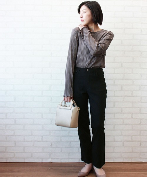 BELLUNA(ベルーナ)の「らくらくストレッチ美スマートパンツ 股下73cm(その他パンツ・レディース・チャコール/グレイッシュベージュ/ブラック/ネイビー/ライトグレー/カーキ/ベージュ・SMALL/X-LARGE/MEDIUM/LARGE)」の9枚目の写真
