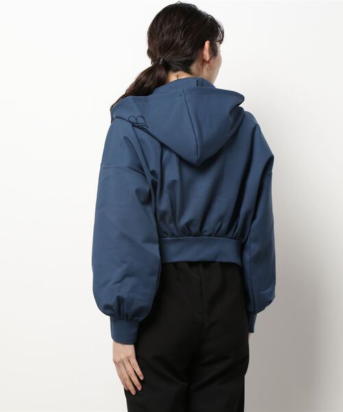 ANDGEEBEE（アンジービー）の「ショートパーカー（パーカー・レディース・ブルー/ブラック・MEDIUM）」の3枚目の写真