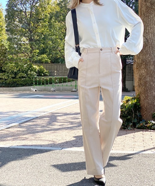 Futier land（フューティアランド）の「コットンリネンストレートパンツ（スラックス・レディース・アイボリー/グレー・MEDIUM）」の17枚目の写真