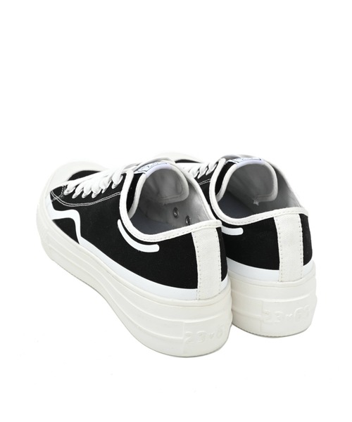 23.65（イーシプサムチョンユクオ）の「A'GEM/9 × .kom『23.65/イーシプサムチョンユクオ』VERYLIGHT WHITE/BLACK（スニーカー・レディース・ホワイト/ブラック・24cm/27cm/25）」の7枚目の写真