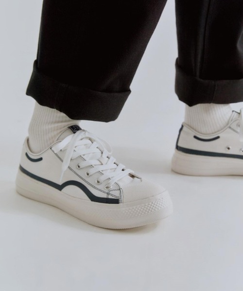23.65（イーシプサムチョンユクオ）の「A'GEM/9 × .kom『23.65/イーシプサムチョンユクオ』VERYLIGHT WHITE/BLACK（スニーカー・レディース・ホワイト/ブラック・24cm/27cm/25）」の9枚目の写真