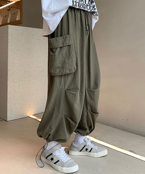 CORPUS TOKYO(コーパス トーキョー)の「Lazy Tokyo ワイドイージーカーゴパンツ(カーゴパンツ・メンズ・ブラック/ホワイト/カーキ・4/1/2/3)」の3枚目の写真