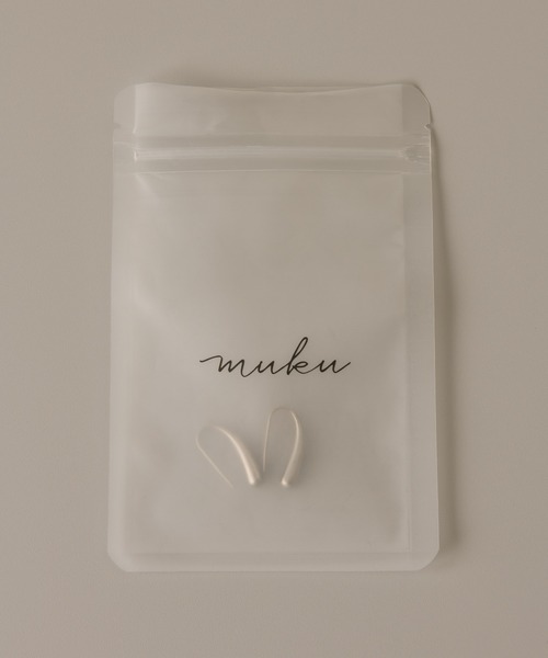 muku（ムク）の「金属アレルギー対応 ドリップカーブピアス(両耳用)/サージカルステンレス/316L（ピアス（両耳用）・レディース・シルバー/ゴールド・FREE）」の16枚目の写真