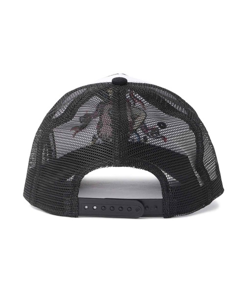 XLARGE（エクストララージ）の「FASCINATING SNAKE WOMAN MESH CAP（キャップ・メンズ・ホワイト/ブラック/マルチ・ONE SIZE）」の9枚目の写真