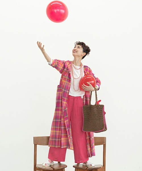 studio CLIP（スタディオクリップ）の「【kazumiさんコラボ】世界のトリップクローゼット かごバッグ（トートバッグ・レディース・イエロー/ブラック/ピンク・FREE）」の6枚目の写真