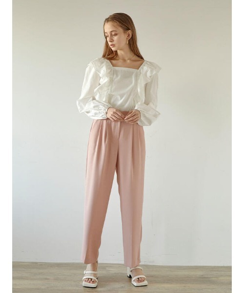ACYM(アシーム)の「Pin strap square サンダル(サンダル・レディース・ホワイト/ブラック/ベージュ・SMALL/MEDIUM/LARGE)」の4枚目の写真