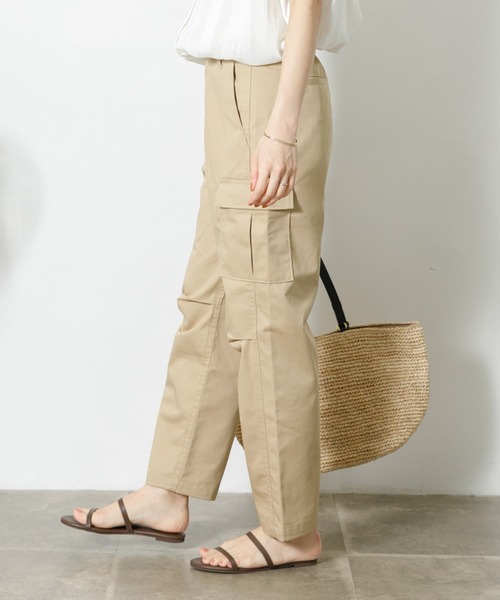 URBAN RESEARCH Sonny Label(アーバンリサーチサニーレーベル)の「テーパードカーゴパンツ(カーゴパンツ・レディース・ベージュ/カーキ/ネイビー・36/38)」の6枚目の写真