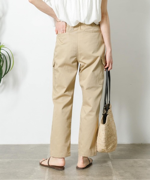 URBAN RESEARCH Sonny Label(アーバンリサーチサニーレーベル)の「テーパードカーゴパンツ(カーゴパンツ・レディース・ベージュ/カーキ/ネイビー・36/38)」の7枚目の写真