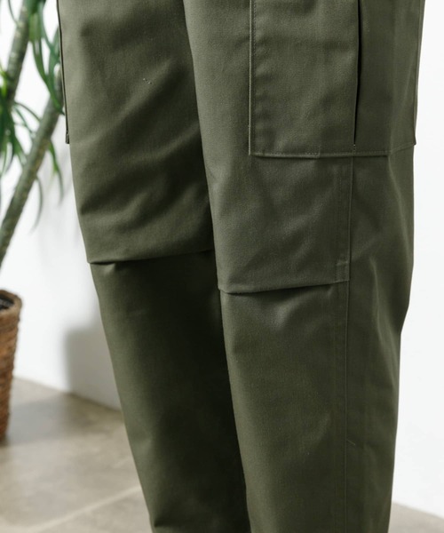 URBAN RESEARCH Sonny Label(アーバンリサーチサニーレーベル)の「テーパードカーゴパンツ(カーゴパンツ・レディース・ベージュ/カーキ/ネイビー・36/38)」の22枚目の写真