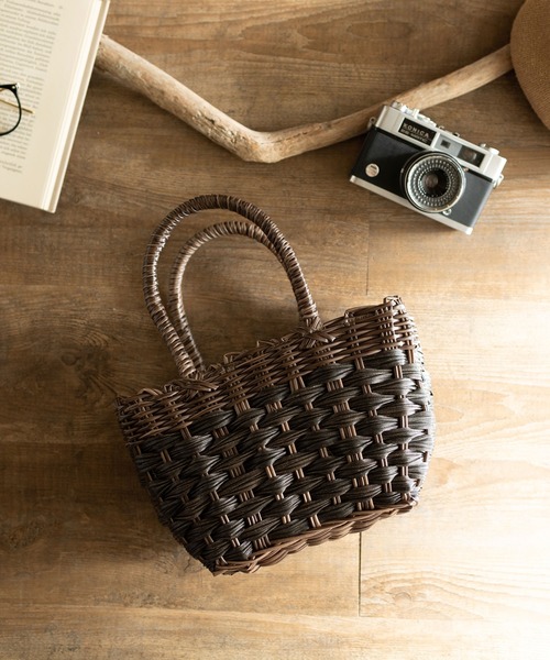  MAKE UP（メイクアップ）の「MAKE UP 軽量PEミニトートバックS/かごバッグ(巾着付)（トートバッグ・レディース・ダークブラウン/ベージュ/グレー/アイボリー・FREE）」の2枚目の写真