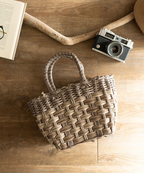  MAKE UP（メイクアップ）の「MAKE UP 軽量PEミニトートバックS/かごバッグ(巾着付)（トートバッグ・レディース・ダークブラウン/ベージュ/グレー/アイボリー・FREE）」の4枚目の写真