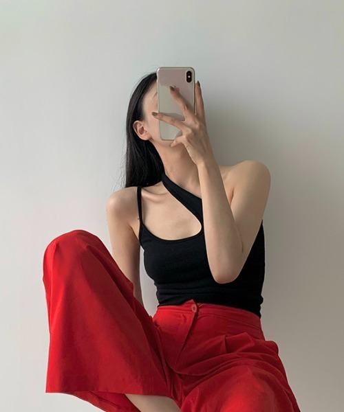 MANGROVE（マングローブ）の「アシンメトリーワンショルダーキャミソール（タンクトップ・レディース・ホワイト/ブラック・FREE）」の12枚目の写真