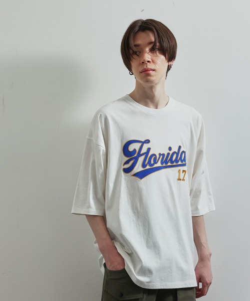 JUNRED(ジュンレッド)の「ワッペンカレッジ刺繍ルーズTシャツ(Tシャツ/カットソー・メンズ・ピンク/グリーン/ホワイト・M/L)」の4枚目の写真