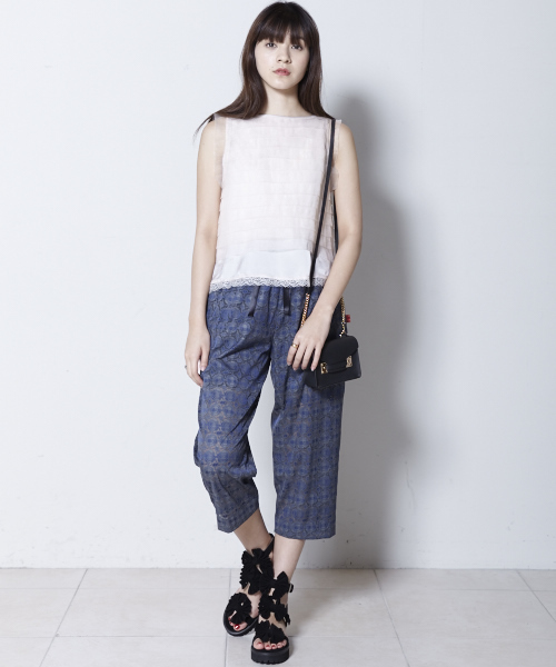 Sophie Hulme(ソフィーヒュルム)の「SOPHIE HULME ナノエンベロープショルダーバック(ショルダーバッグ・レディース・ブラック/ライトピンク/エンジ・FREE)」の19枚目の写真