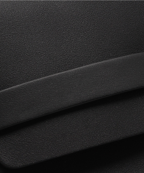 Sophie Hulme(ソフィーヒュルム)の「SOPHIE HULME ナノエンベロープショルダーバック(ショルダーバッグ・レディース・ブラック/ライトピンク/エンジ・FREE)」の8枚目の写真