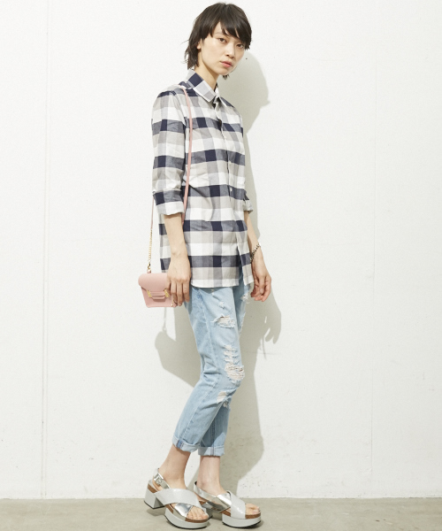 Sophie Hulme(ソフィーヒュルム)の「SOPHIE HULME ナノエンベロープショルダーバック(ショルダーバッグ・レディース・ブラック/ライトピンク/エンジ・FREE)」の22枚目の写真