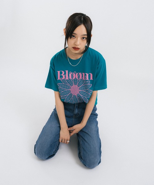 Ressaca(レサーカ)の「オーバーサイズ デイジー ロゴプリント 半袖Tシャツ 花柄(Tシャツ/カットソー・レディース・ホワイト/アッシュグレー/ブラック/イエロー/グリーン/グリーン系その他・M/L/XL)」の10枚目の写真