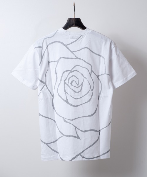 Buffalo Bobs(バッファローボブズ)の「RUFFLED ROSE(ラッフルド ローズ)クルーネック ロゴ Tシャツ(Tシャツ/カットソー・メンズ・ホワイト/ブラック/ブルー系その他・1-2/2-3/3-4)」の5枚目の写真