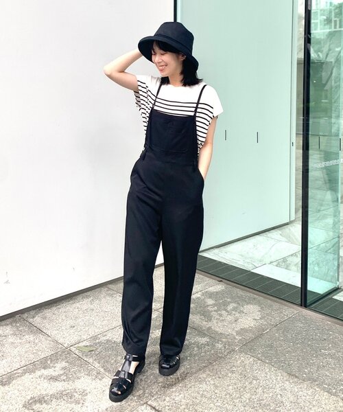 OPAQUE.CLIP（オペークドットクリップ）の「◆ストレッチツイル サロペット【WEB限定サイズ】（サロペット/オーバーオール・レディース・ブラック/サンドベージュ・36/38/40）」の17枚目の写真