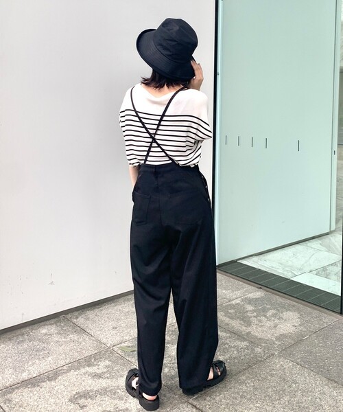 OPAQUE.CLIP（オペークドットクリップ）の「◆ストレッチツイル サロペット【WEB限定サイズ】（サロペット/オーバーオール・レディース・ブラック/サンドベージュ・36/38/40）」の19枚目の写真