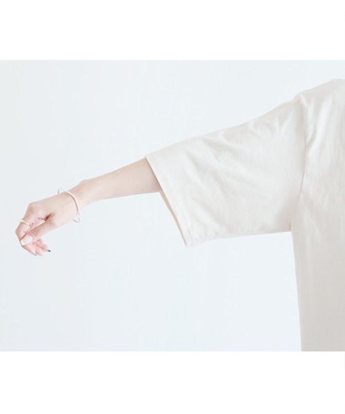 reca（レカ）の「カレッジロゴオーバーサイズTシャツ（Tシャツ/カットソー・レディース・ベージュ/ネイビー/グレー・FREE）」の15枚目の写真