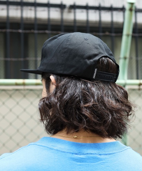 INDEPENDENT(インディペンデント)の「INDEPENDENT / インディペンデント BTG Reflect Snapback Mid Profile Hat スナップバック キャップ(キャップ・メンズ・ブラック・FREE)」の5枚目の写真