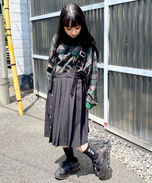 【新品】Candy Stripper プリーツスカート サスペンダー付 ブラック Candy Stripper（キャンディストリッパー）の「ARMY JUMPER