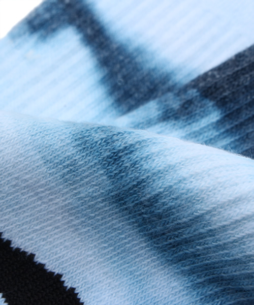 EN ROUTE（アンルート）の「NIKE SB（ナイキSB） タイダイスケートソックス（ソックス/靴下・メンズ・ロイヤルブルー・LARGE/SMALL/MEDIUM）」の5枚目の写真