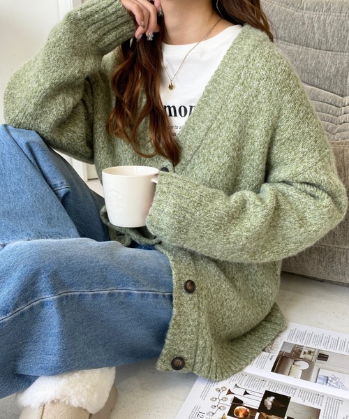 moment+（モーメントプラス）の「ミックスヤーンオーバーニット