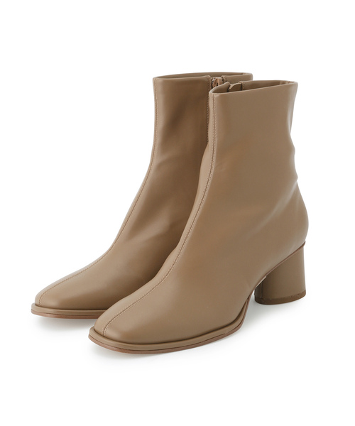 ADAM ET ROPE'（アダムエロペ）の「【WEB限定(一部店舗展開あり)】ストレッチショートブーツ（ブーツ・レディース・オフホワイト/オレンジ/ベージュ/ブラック・23.5cm/24.0cm/24.5cm/23.0cm）」の21枚目の写真