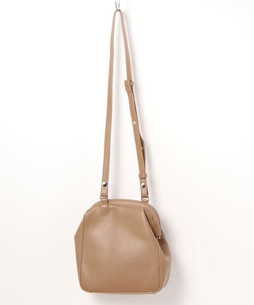 notch.（ノッチ）の「ガマ口ショルダーバッグ（ショルダーバッグ・レディース・ブラウン/ブラック・ONESIZE）」の6枚目の写真