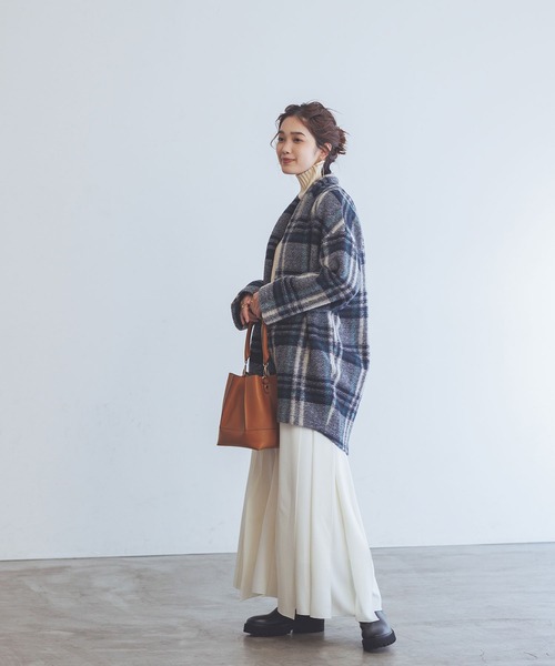 Gready Brilliant（グレディブリリアン）の「トラックソールサイドゴアブーツ（ブーツ・レディース・ブラック/ベージュ・36/37/38）」の7枚目の写真