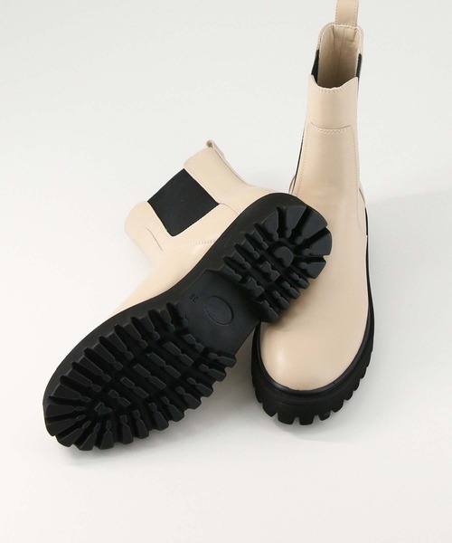 Gready Brilliant（グレディブリリアン）の「トラックソールサイドゴアブーツ（ブーツ・レディース・ブラック/ベージュ・36/37/38）」の15枚目の写真