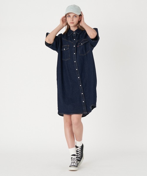 Levi's(リーバイス)の「Levi's/リーバイス ウエスタンシャツワンピース INDIGO RINSE(ワンピース・レディース・インディゴブルー・S/M/XS)」の5枚目の写真