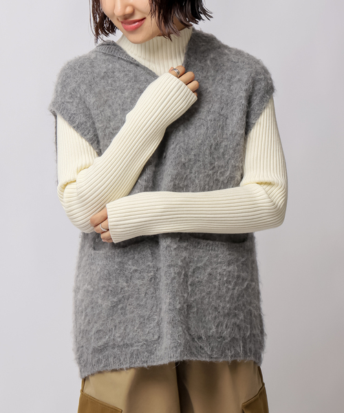 JOINT WORKS(ジョイントワークス)の「リブインナータートルプルオーバーニット(ニット/セーター・レディース・ブルー系その他/レッド/ホワイト/ブラック・FREE)」の2枚目の写真