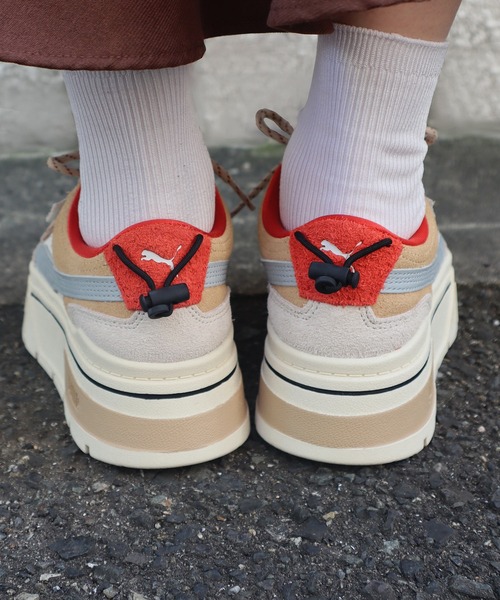 Isn't She?（イズントシー）の「[PUMA]メイズスタックレトログレード（スニーカー・レディース・ホワイト×グレー・22.5cm/23.5cm）」の3枚目の写真