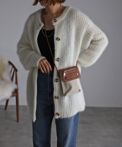 Bonjour Sagan(ボンジュールサガン)の「ステッチデザイン切替キャンバスショルダーバッグ(ショルダーバッグ・レディース・ブラック/ブラウン・FREE)」の2枚目の写真