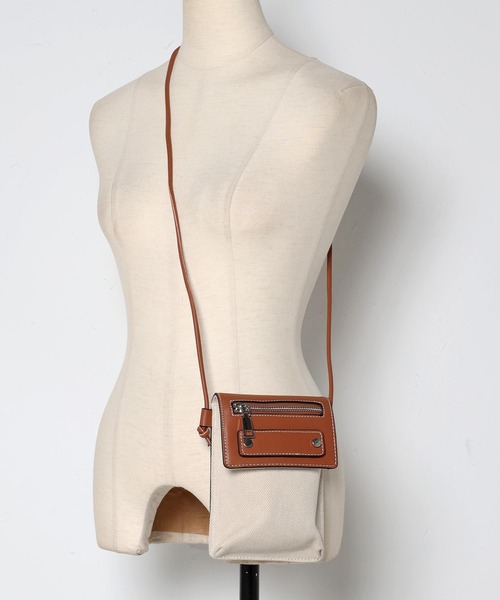 Bonjour Sagan(ボンジュールサガン)の「ステッチデザイン切替キャンバスショルダーバッグ(ショルダーバッグ・レディース・ブラック/ブラウン・FREE)」の21枚目の写真