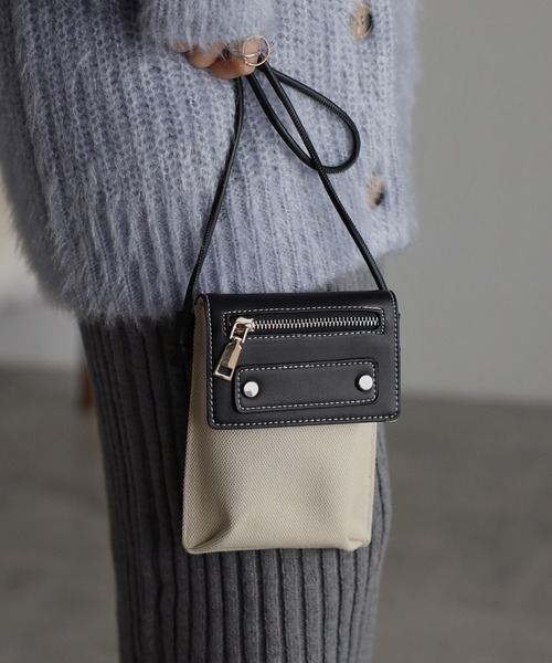 Bonjour Sagan(ボンジュールサガン)の「ステッチデザイン切替キャンバスショルダーバッグ(ショルダーバッグ・レディース・ブラック/ブラウン・FREE)」の14枚目の写真