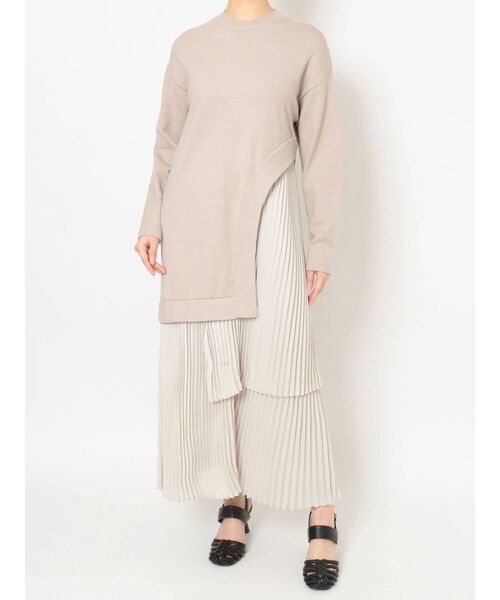 ELENDEEK(エレンディーク)の「ニットミックスプリーツティアードワンピース(ワンピース・レディース・グレー/ブラック/ベージュ・01/02)」の15枚目の写真