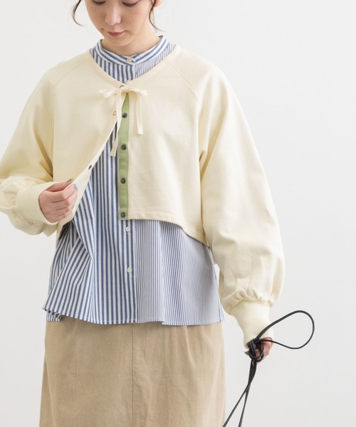 POU DOU DOU（プードゥドゥ）の「裏毛ショートカーディガン（カーディガン/ボレロ・レディース・ダークグレー/ライトグリーン/アイボリー/ライトブルー・3）」の2枚目の写真