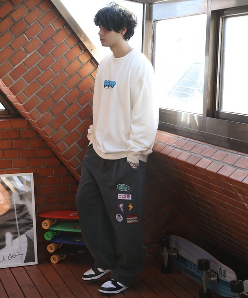 8(eight)(エイト)の「タギングロゴトレーナー(スウェット・メンズ・ブラック/パープル/ホワイト/ブルー・MEDIUM/LARGE)」の14枚目の写真