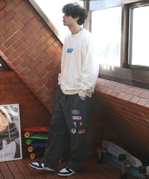 8(eight)(エイト)の「タギングロゴトレーナー(スウェット・メンズ・ブラック/パープル/ホワイト/ブルー・MEDIUM/LARGE)」の16枚目の写真