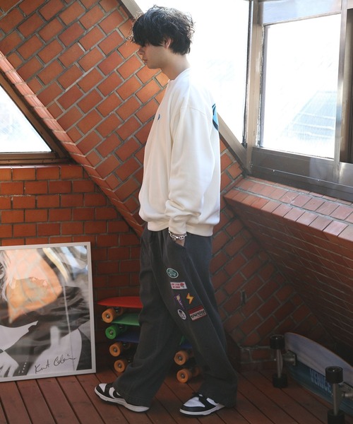 8(eight)(エイト)の「タギングロゴトレーナー(スウェット・メンズ・ブラック/パープル/ホワイト/ブルー・MEDIUM/LARGE)」の18枚目の写真