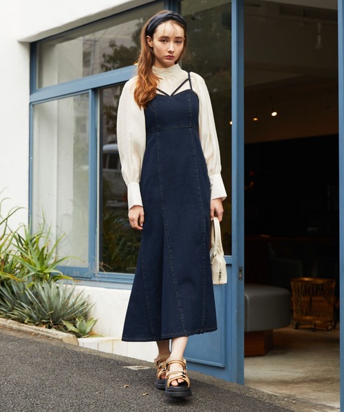 archives（アルシーヴ）の「タイトマーメイドデニムキャミワンピース（ワンピース・レディース・ブラック/ネイビー・MEDIUM）」の3枚目の写真