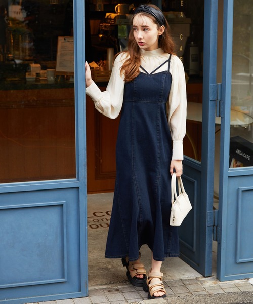 archives（アルシーヴ）の「タイトマーメイドデニムキャミワンピース（ワンピース・レディース・ブラック/ネイビー・MEDIUM）」の8枚目の写真